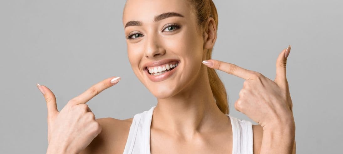 How Airflow Polishing Can Support Sensitive Gum Comfort