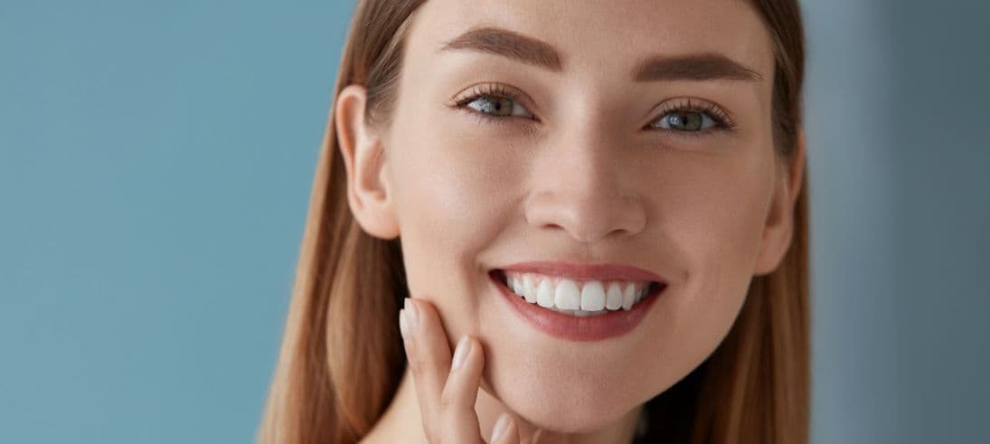 How to Clean Flexible Dentures Without Scratching Them (3 Safe Methods)