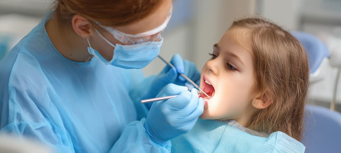 Oral Health Issues in Professional Divers: How Pressure Changes Affect Your Teeth