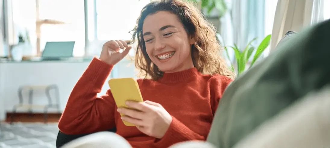 How to Clean Hard-to-Reach Areas Between Crowded Teeth Well